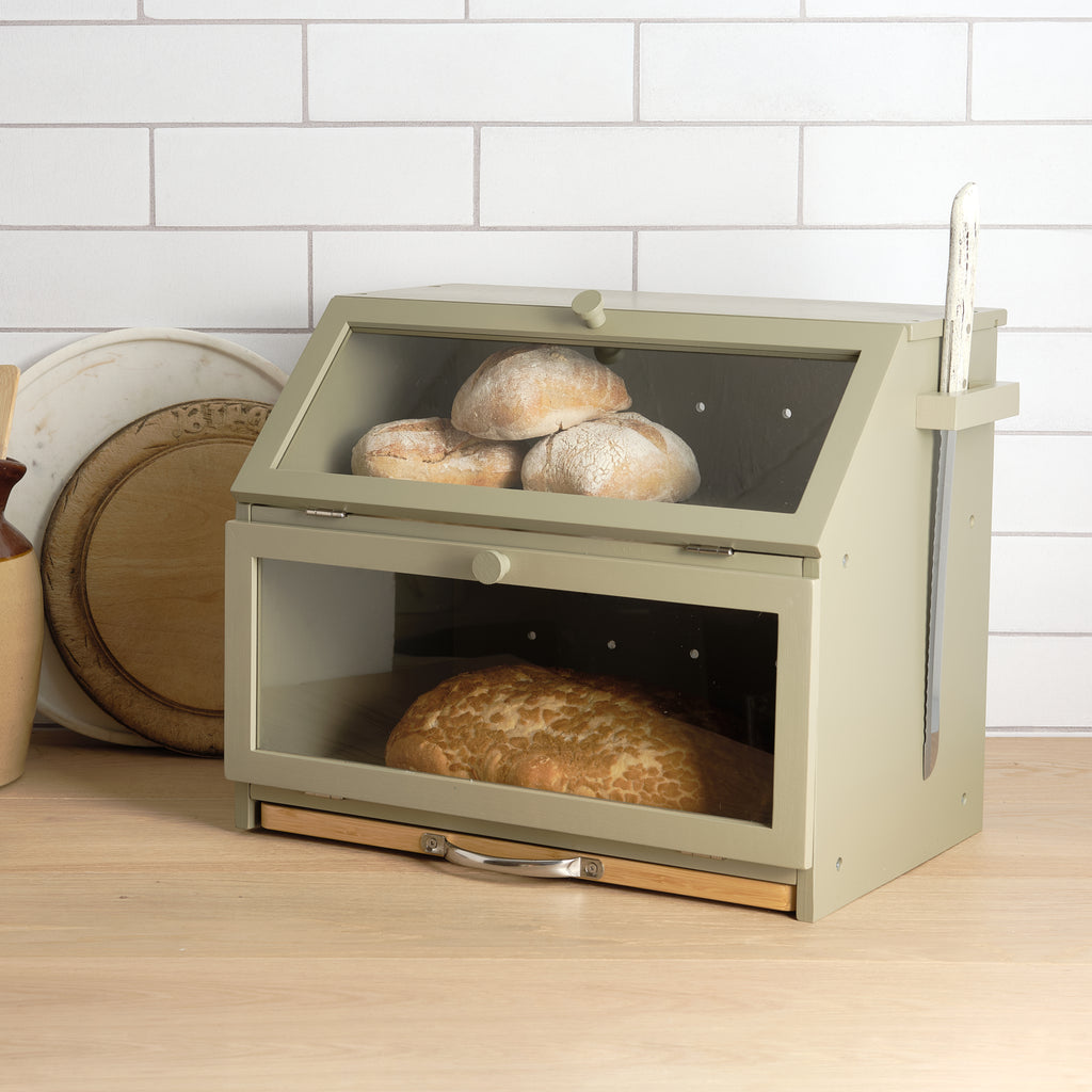 Bread Bin with chopping board