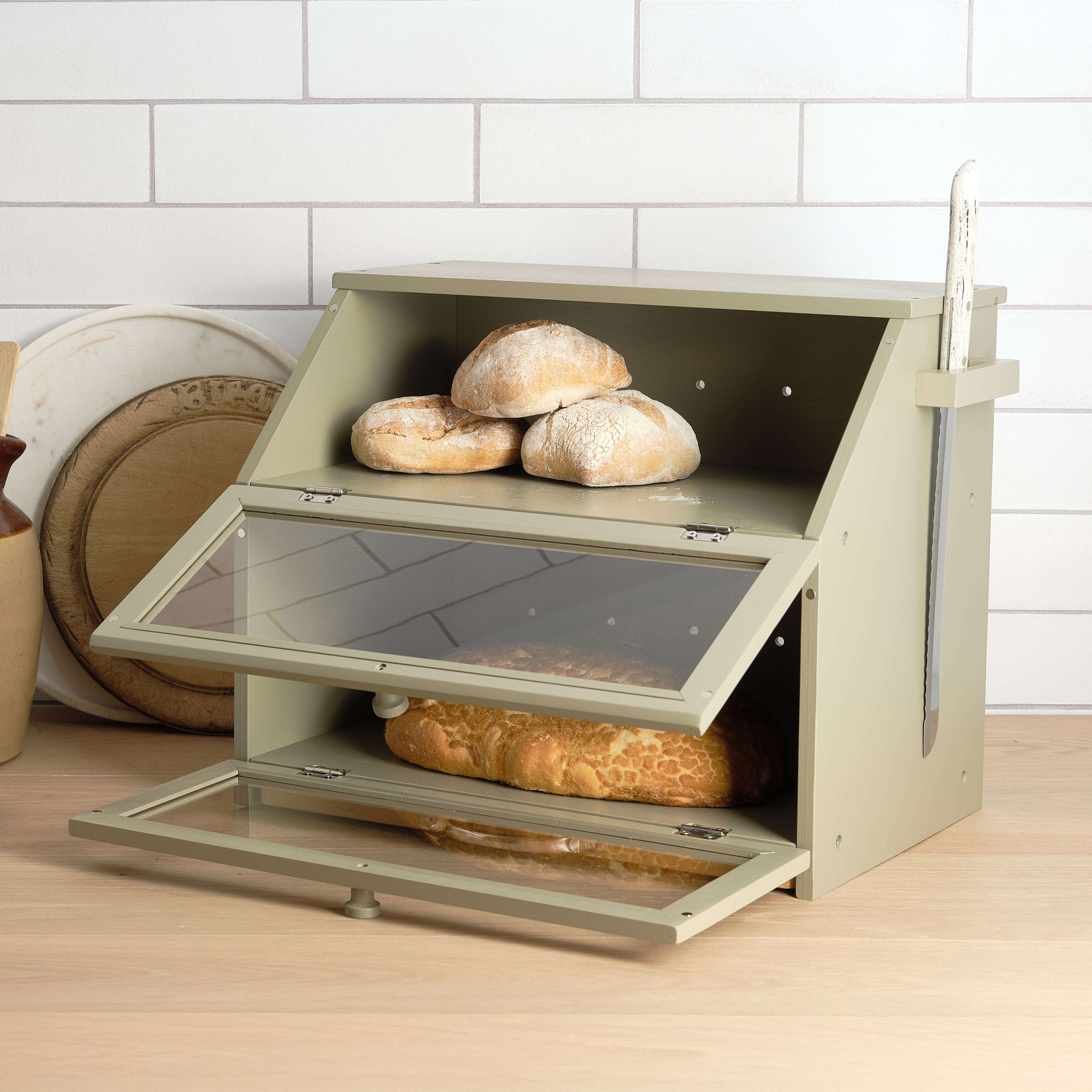 Bread Bin with chopping board